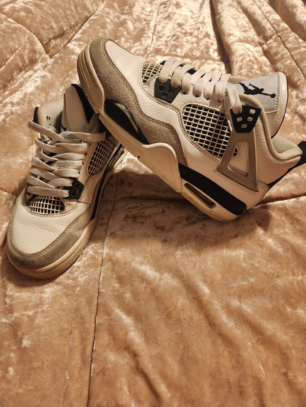 Air Jordan 4